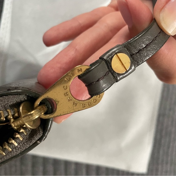 MARC BY MARC JACOBS wristlet wallet, grey, leather, used - Picture 1 of 6